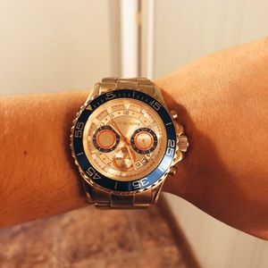 MICHAEL KORS gold with blue watch